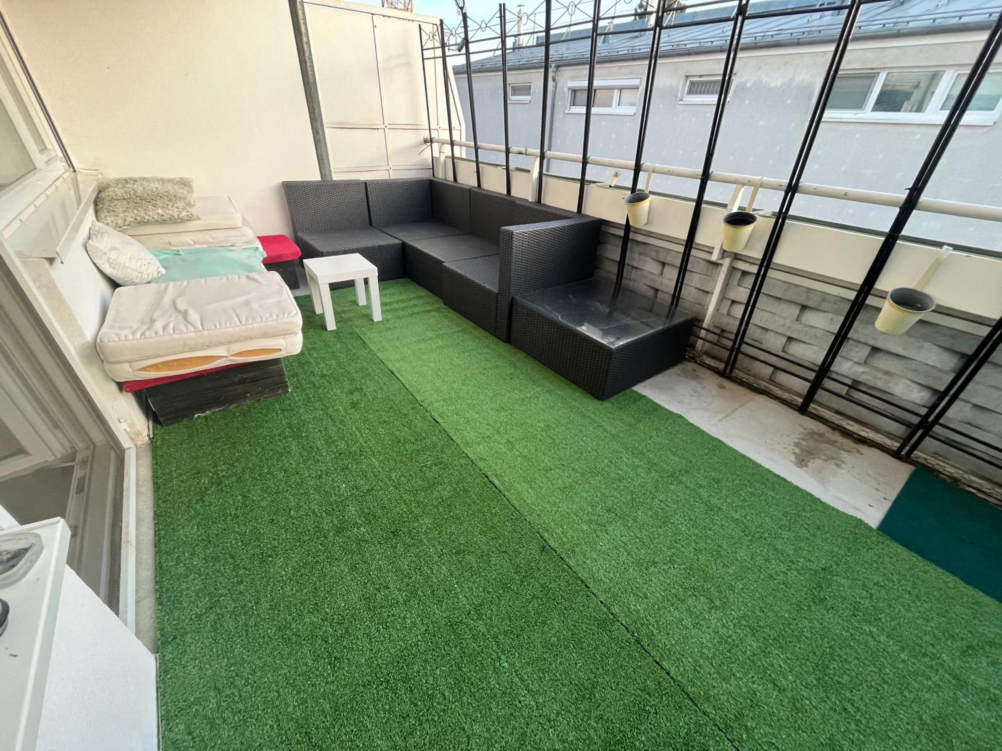 Wonderful Maisonette In With Parking Apartment Wien